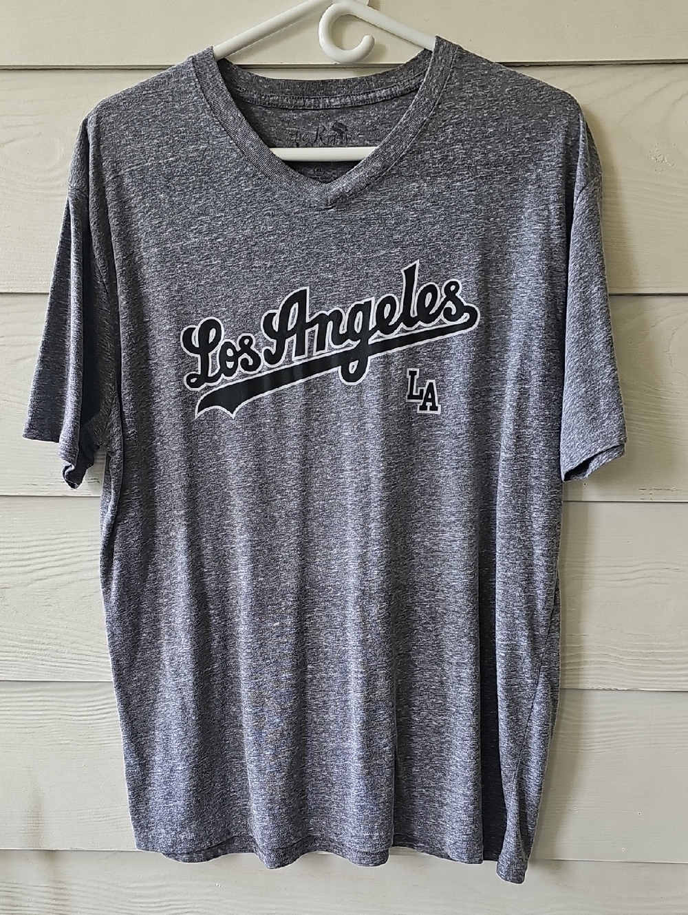 Los Angeles Script V-Neck Short Sleeve Tee - Gray